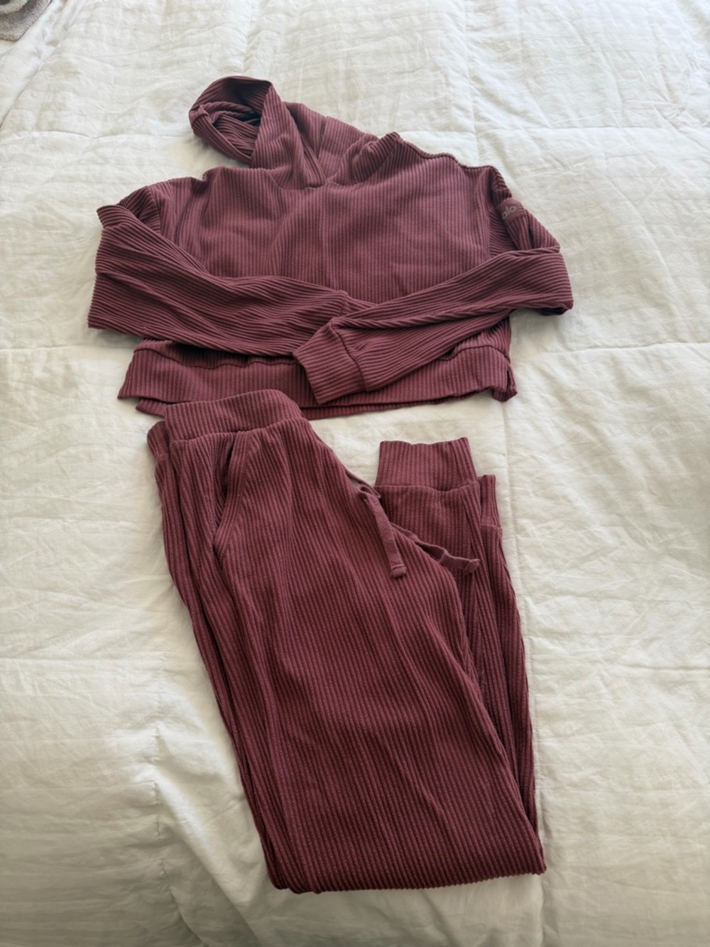 Alo Muse Set. Small.